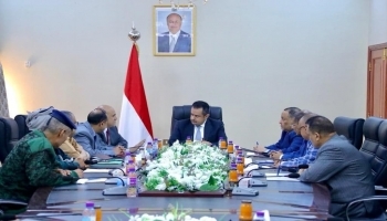 السلطات المحلية في محافظة تعز تطلب دعما حكوميا لاعادة تأهيل مستشفى خليفة في مدينة التربة