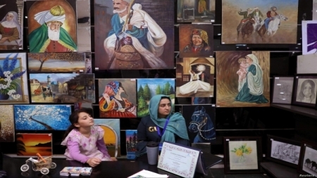 سيدات أعمال يخشين عودة "العصر المظلم"