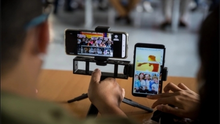 هل "تيك توك" أكثر خطورة مما يبدو؟