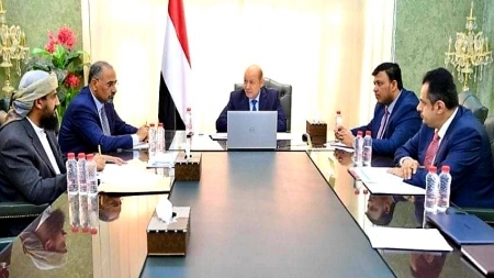 مجلس الرئاسة يناقش مع الحكومة خيارات مواجهة الازمة الغذائية والمالية واصلاح قطاع الكهرباء