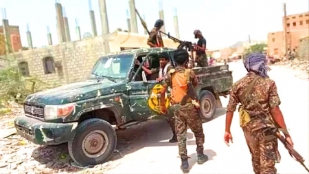 مقتل جندي واصابة اثنين اخرين بكمين استهدف موكب مسؤول امني رفيع موال للحكومة في شبوة