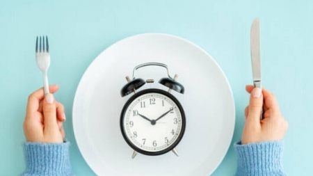 هل لتوقيت الوجبات تأثير على إنقاص الوزن؟