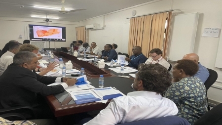 مسؤولة أممية تبدأ زيارتها من عدن لتقييم الاحتياجات الإنسانية في البلد