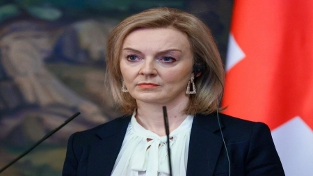 رئيسة وزراء بريطانيا ليز تراس تعلن استقالتها بعد ستة أسابيع من تعيينها في المنصب