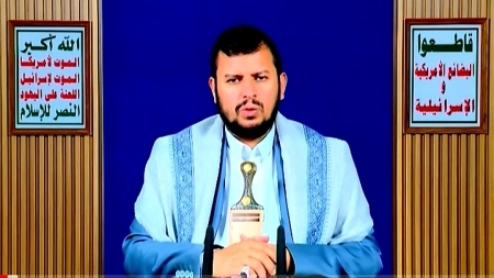 الحوثي يتوعد بالعودة للتصعيد وتوسيع الهجمات العسكرية لحماية "الثروات السيادية"