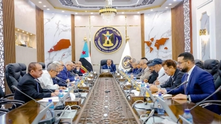 المجلس الانتقالي يعلن اعتراضة على "تصرفات انفرادية" في قرارات التعيين وتشكيل المجالس الطبية والأكاديمية