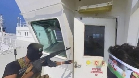 أي انعكاسات لهجمات الحوثيين على أمن اليمن والبحر الأحمر؟