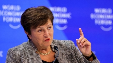 صندوق النقد الدولي يقول ان هجمات الحوثيين كلفت مصر خسائر 100 مليون دولار شهرياً