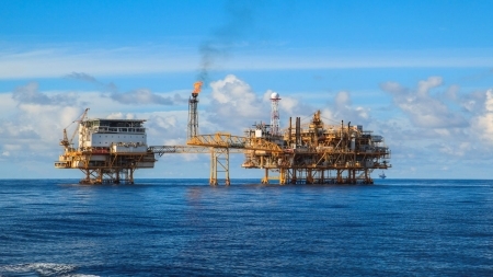 توترات البحر الأحمر فرصة لزيادة صادرات غاز المتوسط لكن أسعار السلع سترتفع