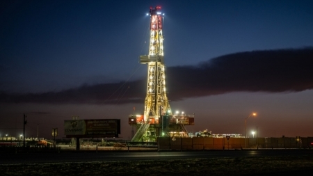 أسعار النفط تحافظ على مكاسبها مع التركيز على المخزونات الأميركية واجتماع أوبك+