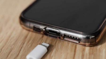 8 طرق لشحن الهاتف الذكي بسرعة فائقة