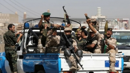 الحوثيون يحتجزون عاملين إغاثيين وموظفين أمميين في اليمن