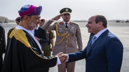صحيفة موالية لحزب الله تقول ان الرئيس المصري طلب وساطة عمانية لدى الحوثيين