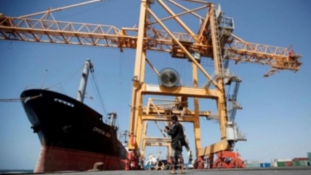 انخفاض واردات الوقود والغذاء إلى الموانئ الحكومية بنسبة 24% في النصف الأول من العام الجاري