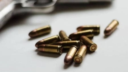 مقتل شخص وإصابة طفل في حادثة عبث بالسلاح بحضرموت