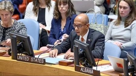 الولايات المتحدة تطالب بتقليص البرامج الأممية في مناطق الحوثيين لضمان سلامة موظفي الإغاثة