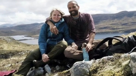 عائلة الزوجين البريطانيين تعبر عن "يأسها" وسط استمرار فقدانهما في البحر الأحمر