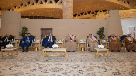 وفد سوري برئاسة وزير الخارجية يصل إلى السعودية