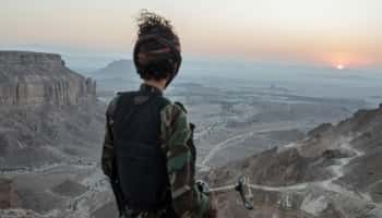 بايدن يحتاج إلى سياسة جديدة تجاه اليمن لا تنظر إلى الوراء