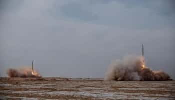 فوكس نيوز: صواريخ ايرانية بعيدة المدى تسقط بشكل خطير بالقرب من سفينة تجارية في المحيط الهندي