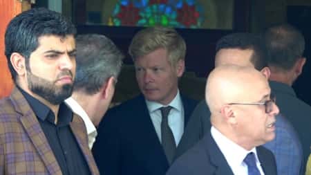 مسقط: الخارجية العمانية تتبنى جهود تسهيل وصول المبعوث الاممي الى صنعاء