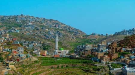 اليمن: وفاة وإصابة 17 شخصا بحادث مروري بلحج جنوبي البلاد