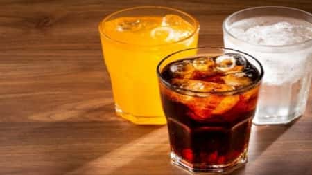 صحة: عواقب وأضرار تناول المشروبات الغازية على المعدة