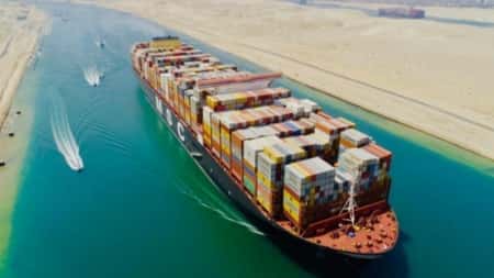 تقرير: مع توترات البحر الأحمر.. هل يبحث العالم عن بدائل لقناة السويس؟