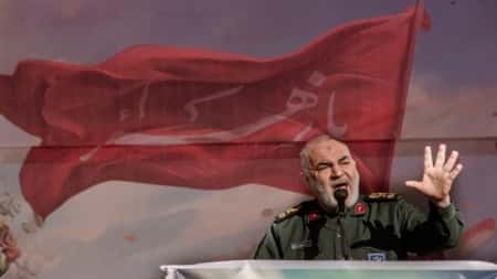 طهران: الحرس الثوري الإيراني يعلن نجاح إطلاق صاروخ باليستي بحري بعيد المدى