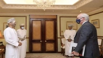 وزير الخارجية العماني يدعو لوقف إطلاق النار في اليمن والتحالف يدمر مسيرة للحوثيين جنوبي السعودية