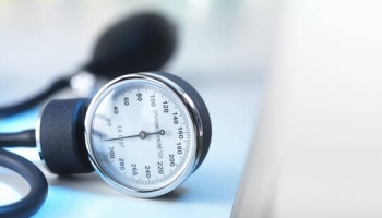 أسباب وأعراض انخفاض ضغط الدم