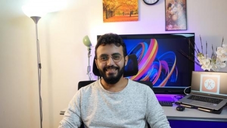 وفاة يوتيوبر يمني أثناء محاولته عبور الغابات بين بيلاروسيا وبولندا في طريقه لأوروبا