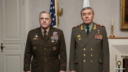 أول مكالمة بين رئيسي الأركان الأميركي والروسي منذ أشهر