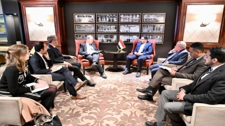 الحكومة اليمنية تطلب دعما اوروبيا للحفاظ على استقرار العملة الوطنية