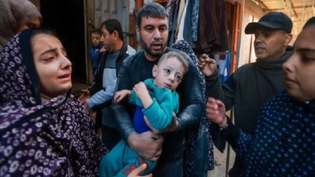 8 قتلى في غارات جوية إسرائيلية على غزة ونتنياهو: سنحقق "أهداف الحرب الثلاثة"