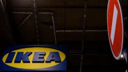 إيكيا تحذر من تأخير محتمل لبضائعها بسبب هجمات الحوثيين