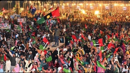 باكستان تنتخب وسط استقطاب حاد وهجمات إرهابية