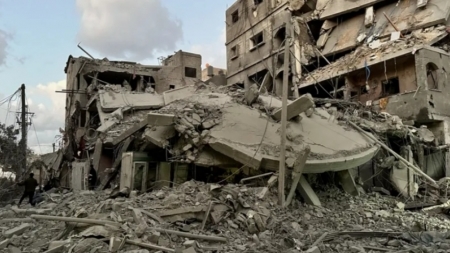 مقتل 13 فلسطينيا في ضربات إسرائيلية على رفح