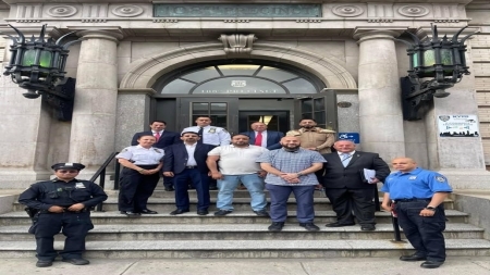 الشرطة الأمريكية تلقي القبض على متهم بالاعتداء على مغترب يمني مُسن