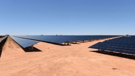 مصر توافق على عرض "مصدر" الإماراتية لإنشاء محطات شمسية باستثمارات 900 مليون دولار