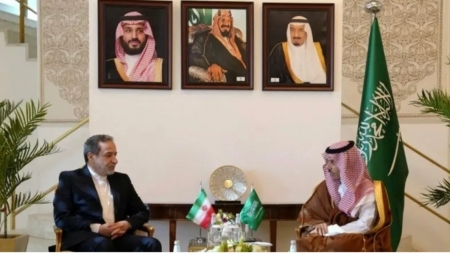 ماذا تعني زيارة وزير الخارجية الإيراني إلى السعودية في هذا التوقيت؟