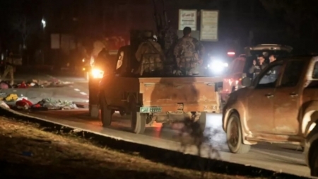 هيئة تحرير الشام وفصائل حليفة لها تسيطر على نصف مدينة حلب