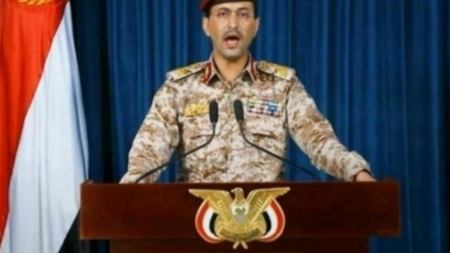 الحوثيون يعلنون تنفيذ عمليتين عسكريتين ضد سفينة و مطار اسرائيلي